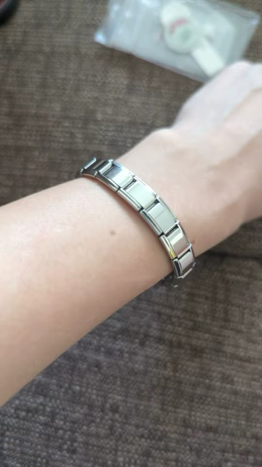 Modernes Armband