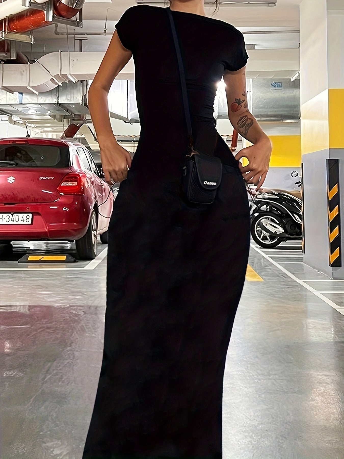 Rückenfreies Kleid